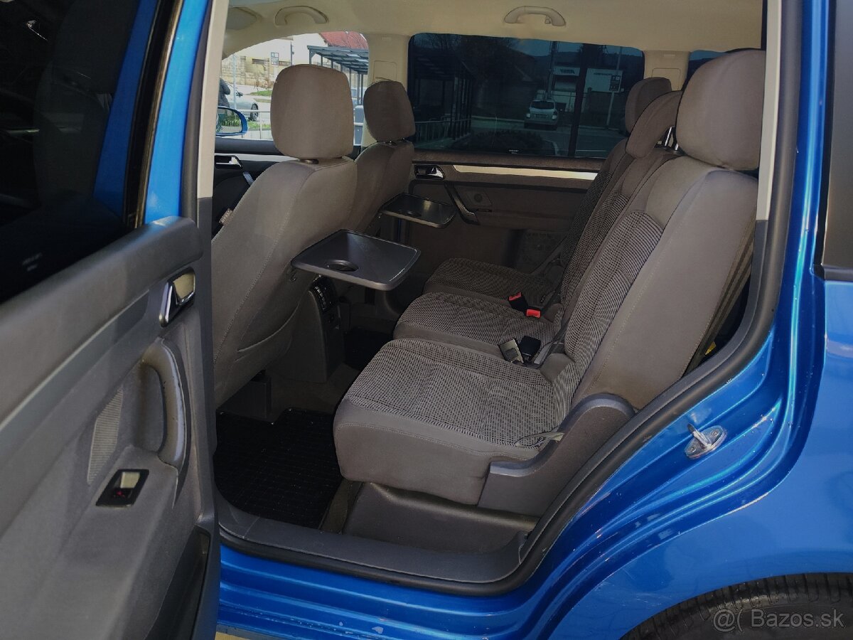 Volkswagen Touran 2.0 TDI - 10