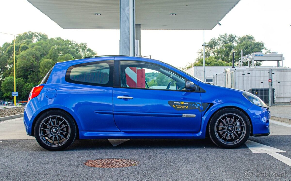 Renault Clio RS 2.0i 16V - 10