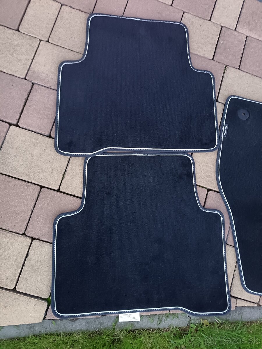 Predám velurove koberce na VW TOURAN..... - 10