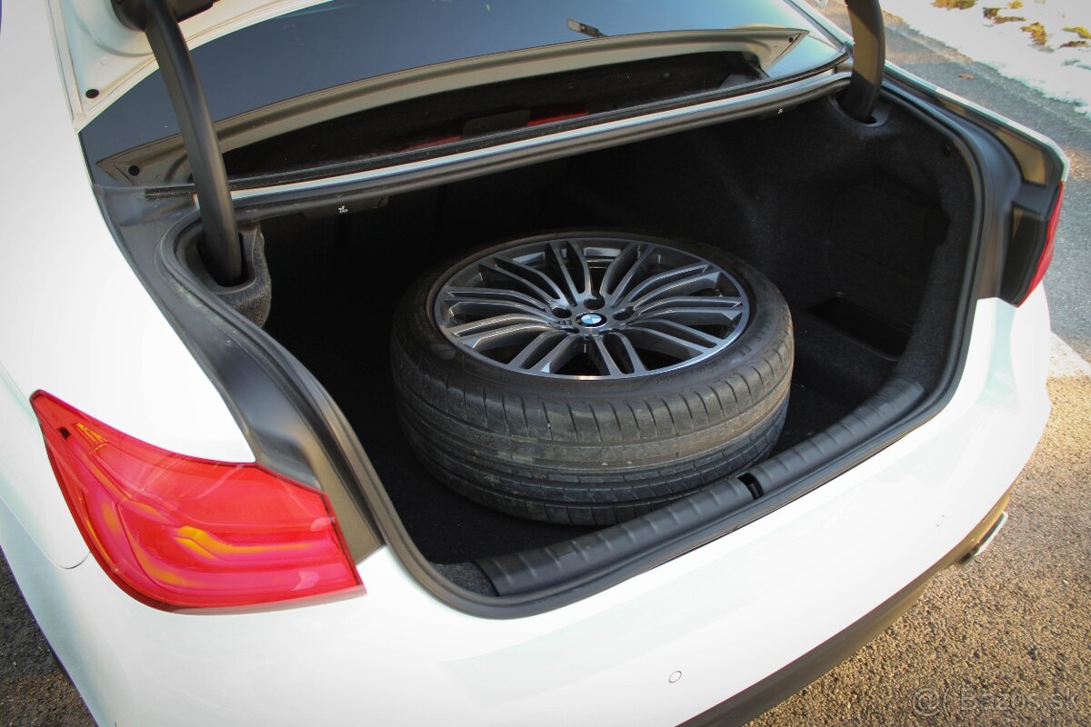 BMW 520d xDrive G30 / SVK / - 10