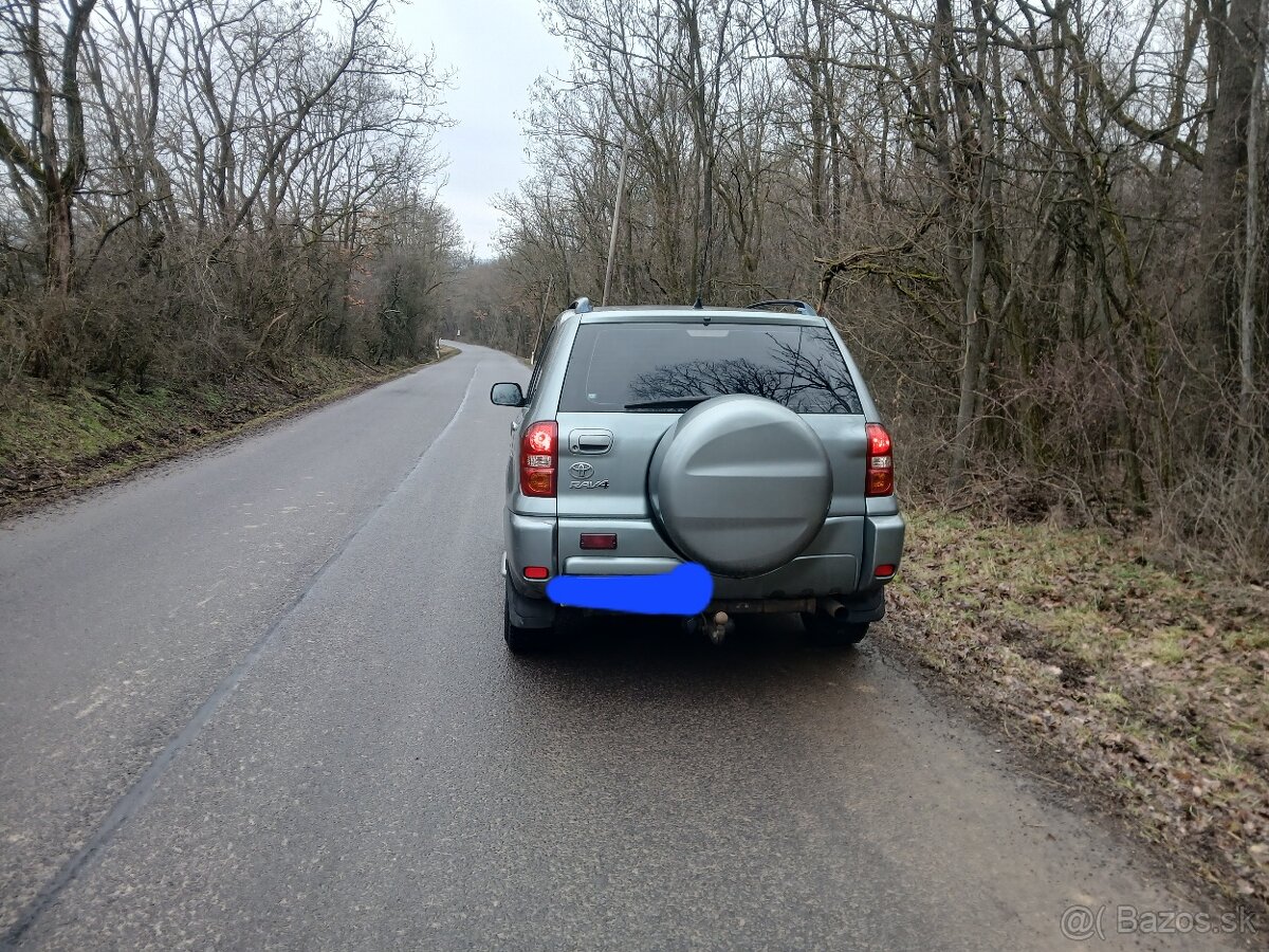 Toyota RAV4 - 10