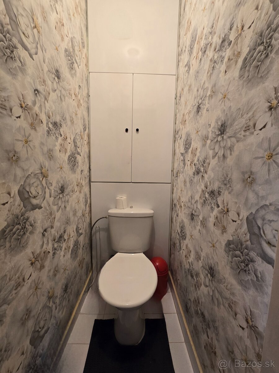 Predám 3 izbový byt v Poprade , ul. Novomeského - 10