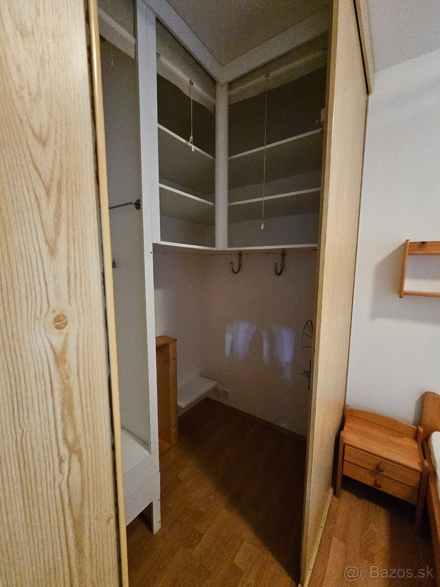 Prenájom 2 izbového bytu - 10
