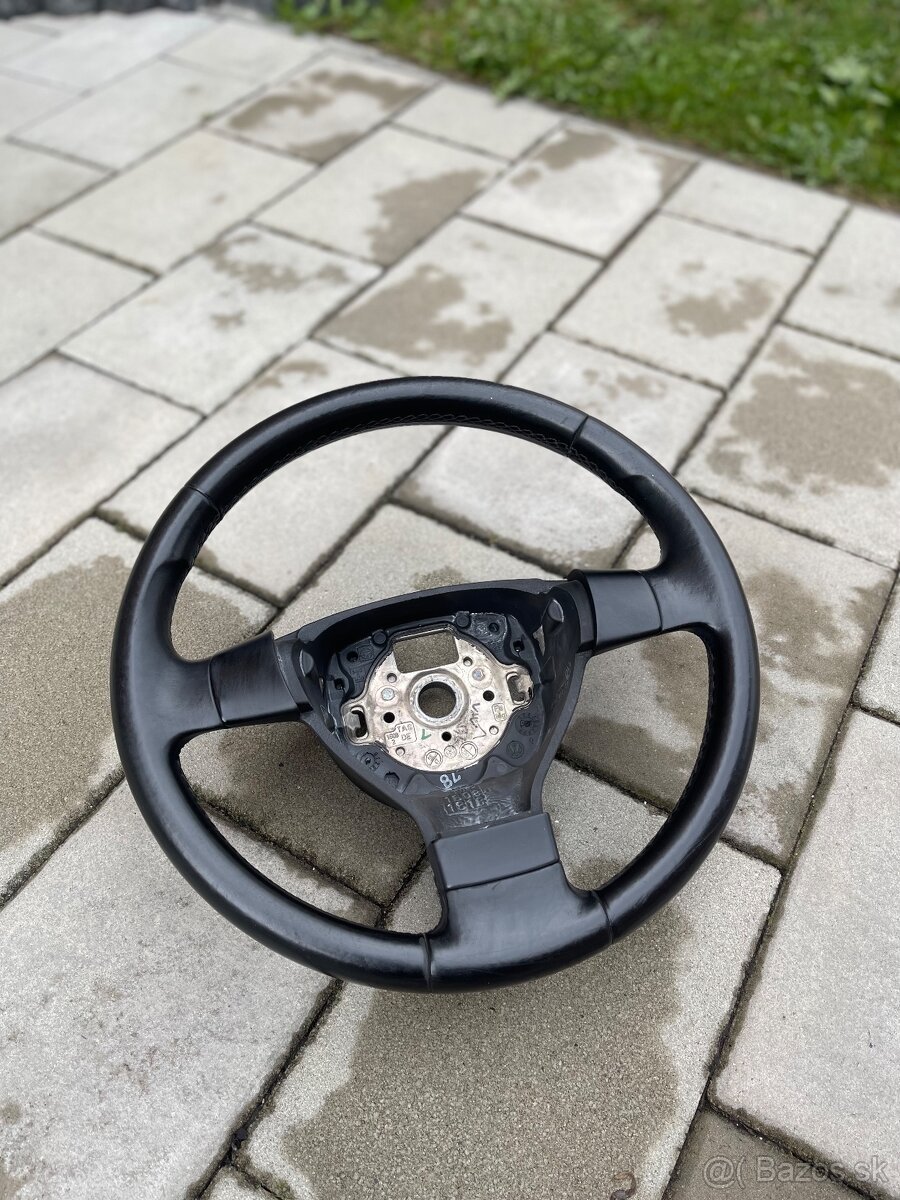 Trojramenny volant VW Passat,Golf,Touran - 10