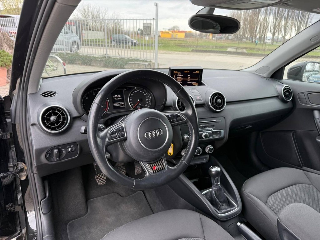Audi A1 Coupe 1.4 TDI 66kw M5 2016 - 10