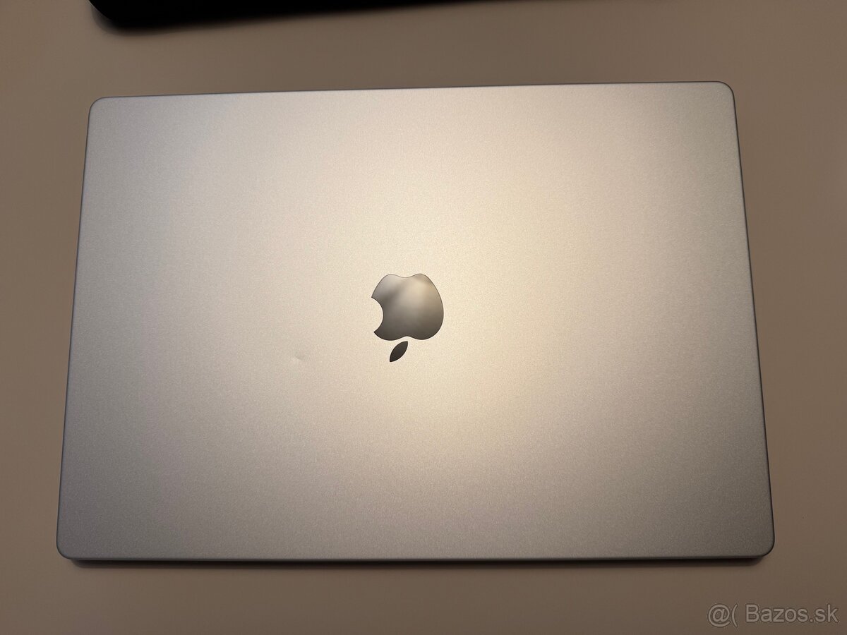  MacBook Pro 16” M1 Pro Silver (2021) - 10