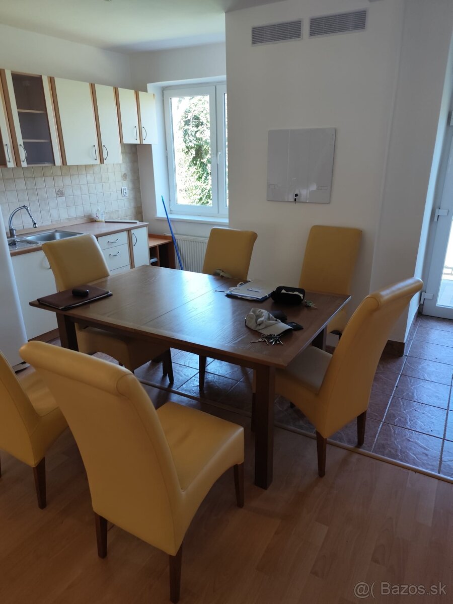 Predám samostatne stojací RD Noviny - 10