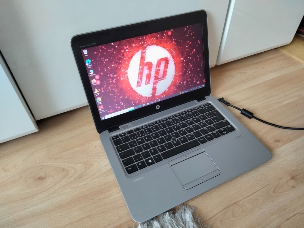 predám 12" HP elitebook / 4-jadrový procesor / 8gb ram / ss - 10