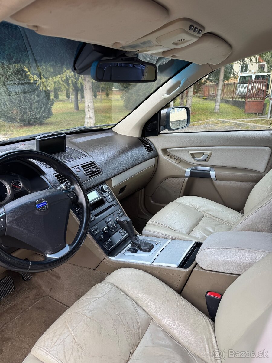 Volvo XC90 2.4D D5 147KW 7Miestne AWD RV2014 SUMMUM 4x4 - 10