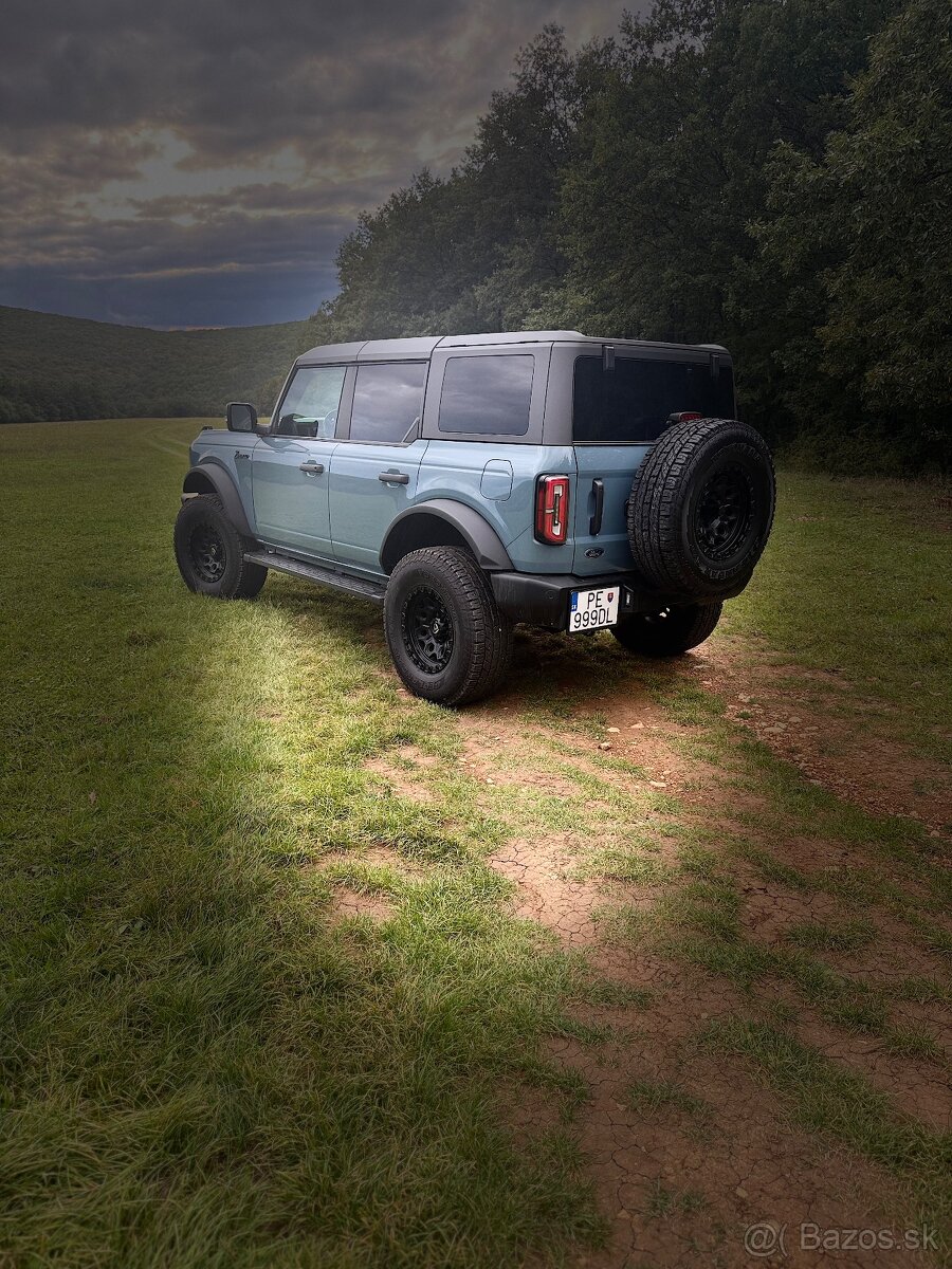 Ford Bronco 2.7 V6, 2023 – 38 000 km, top stav a výbava - 10