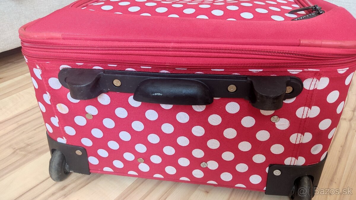 CESTOVNÝ KUFOR - 10