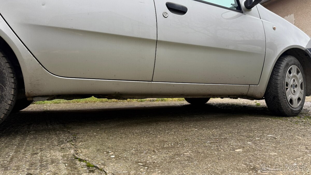 Predám Fiat Punto - 10