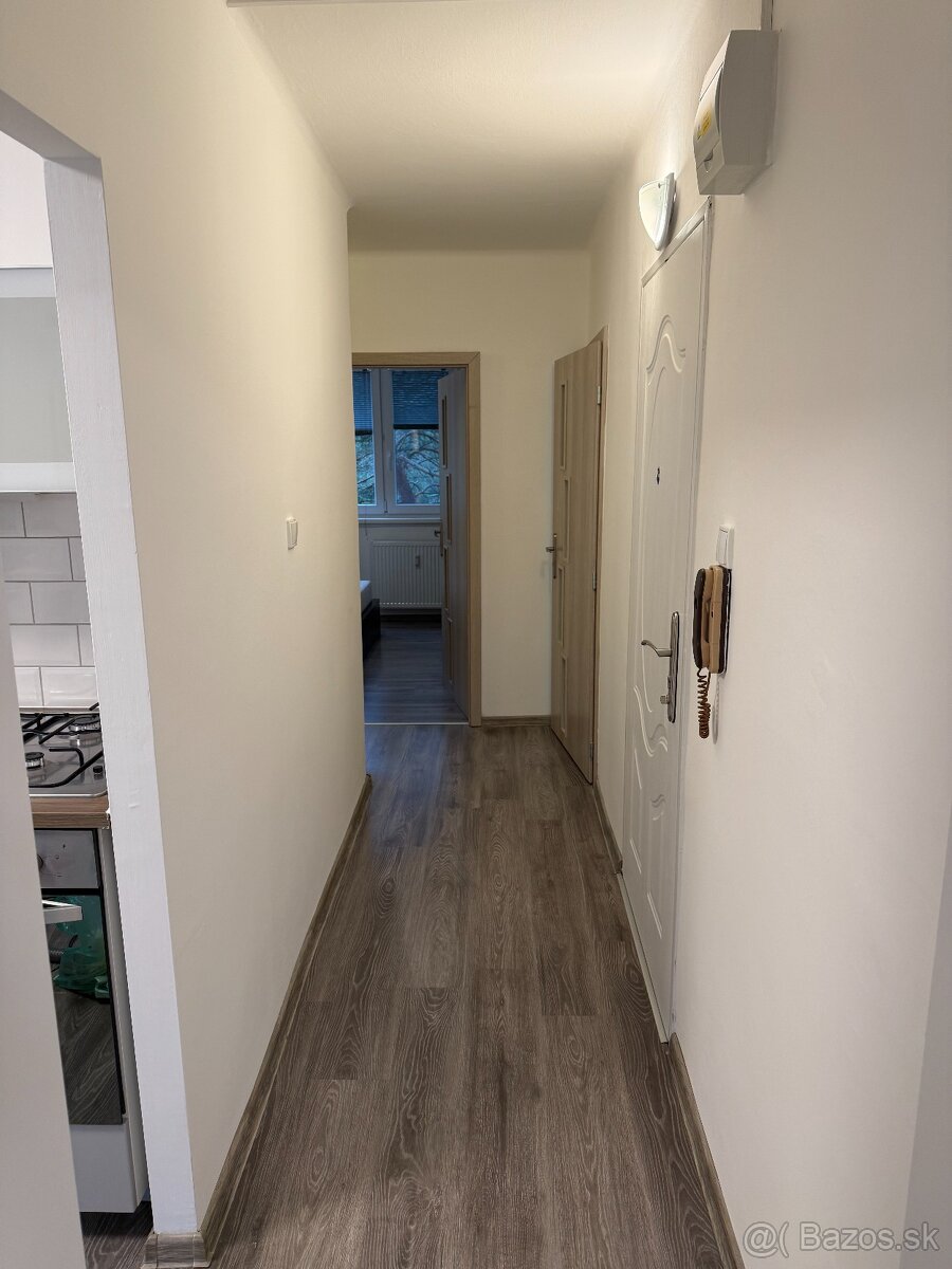 Prenájom - Zariadený 3-izbový byt Dunajská Streda, Boriny - 10