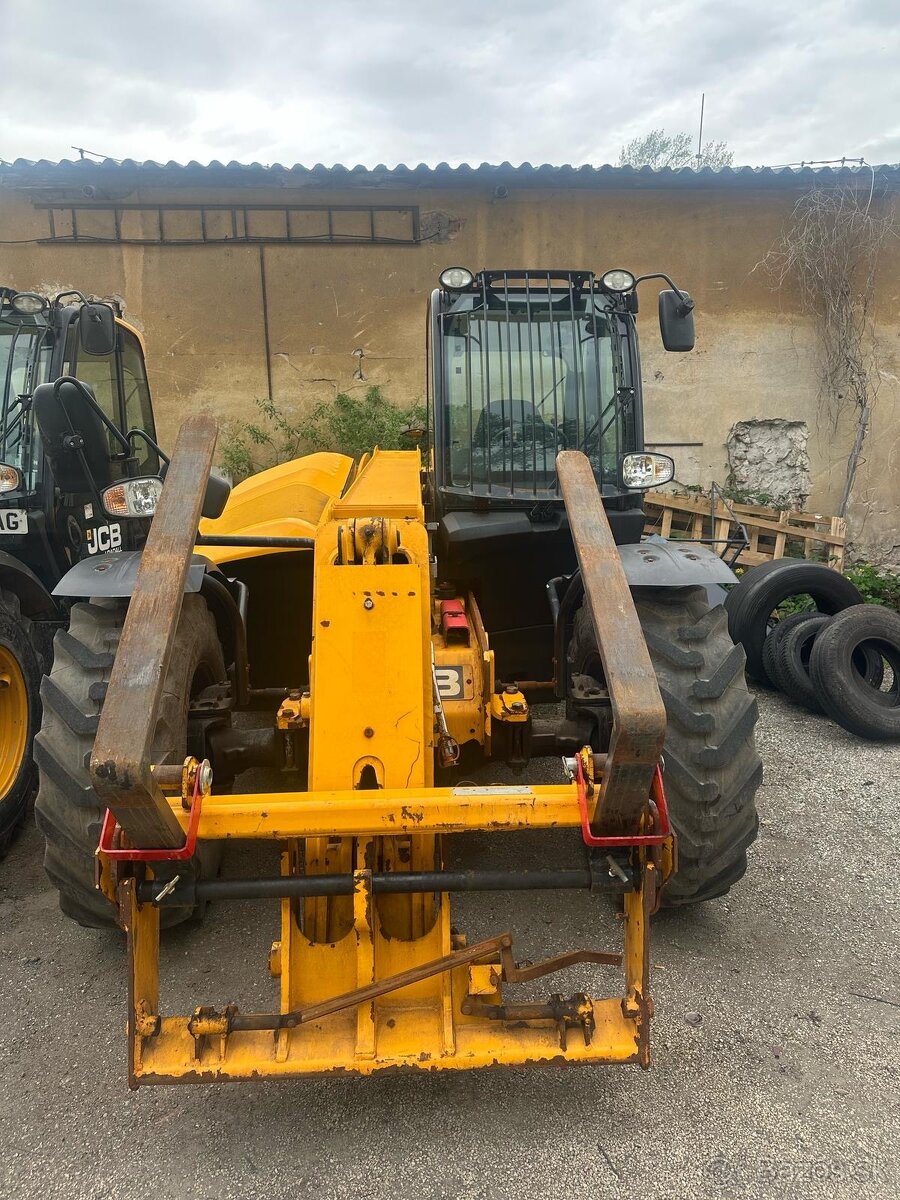 Teleskopický nakladač JCB 531-70 NOVA CENA - 10
