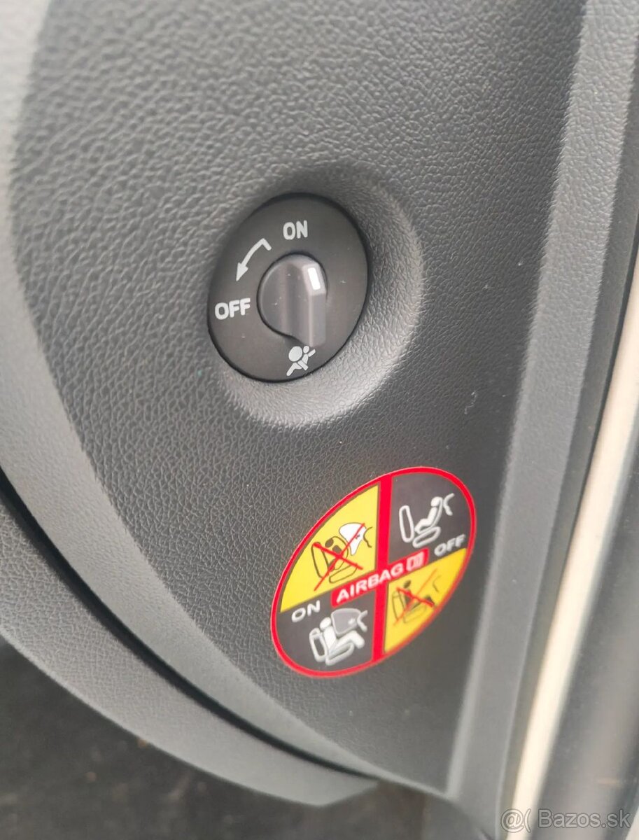 Renault laguna 3 1.5DCI 81KW R.V 2010 - 10