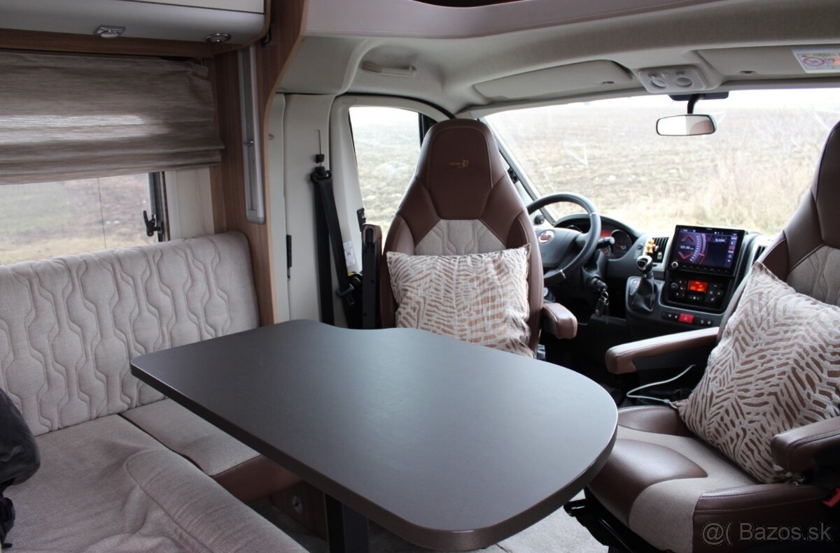 Burstner IXEO 710 TOP STAV - 10