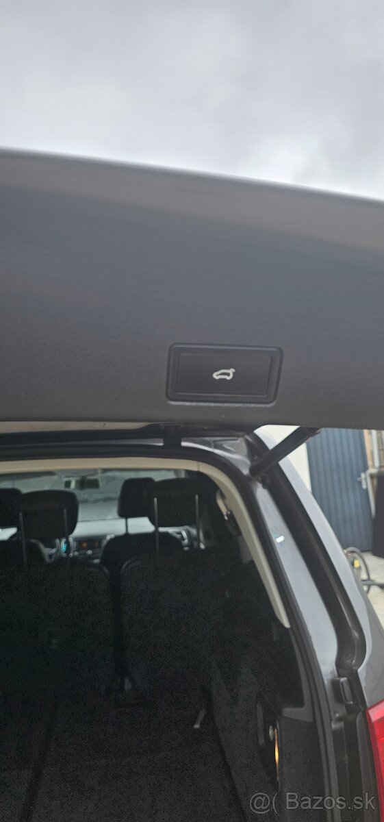 Predám VW Sharan 2.0 TDI DSG - 10