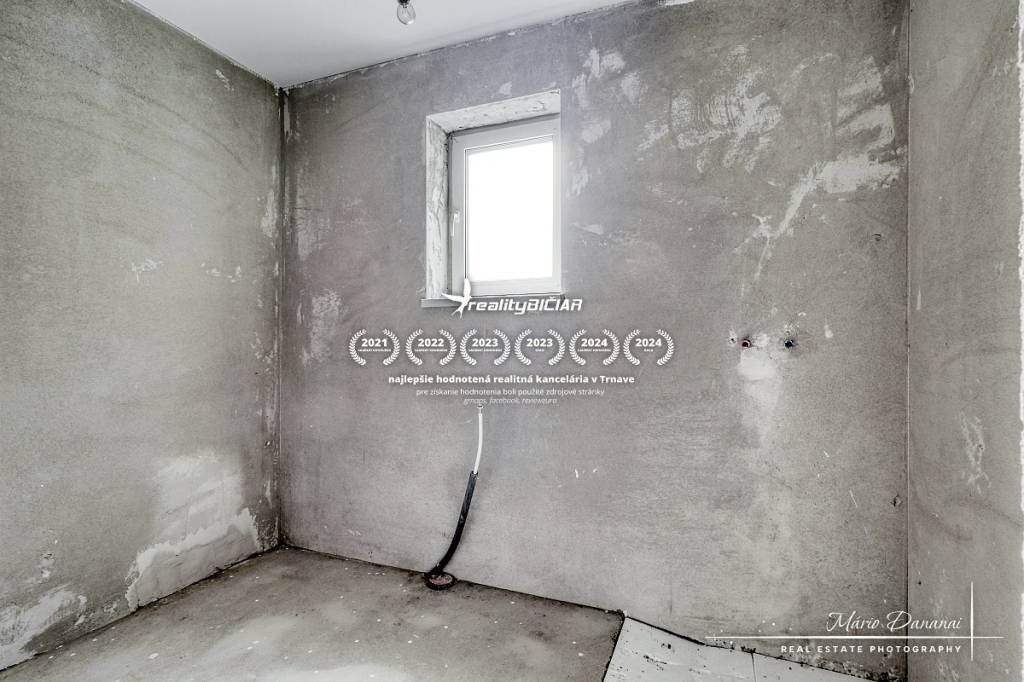 Novostavba 4-izbového rodinného domu v obci Slov.Nová Ves - 10