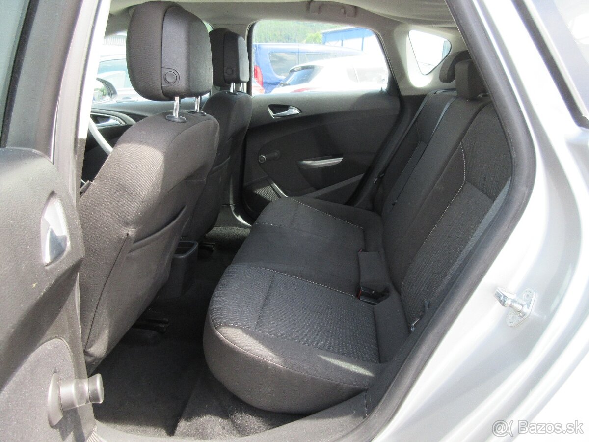 Opel Astra 1.7 CDTi 110k Enjoy - 10