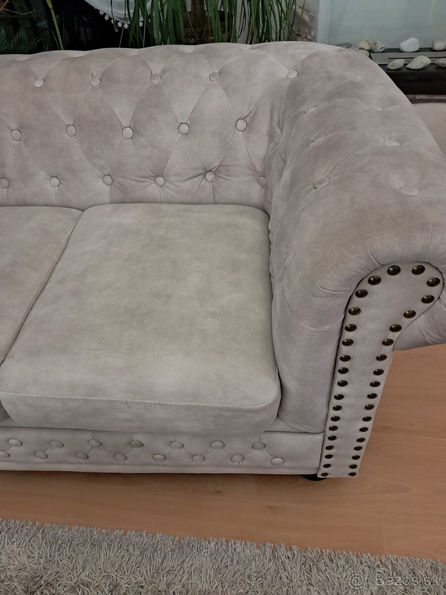 Chesterfield sedačka - 10