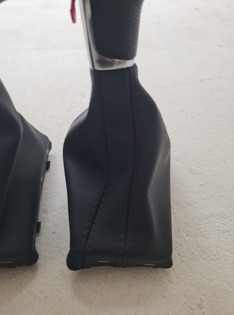 Radiaca páka pre automat AUDI / čierna biela červená nitka - 10