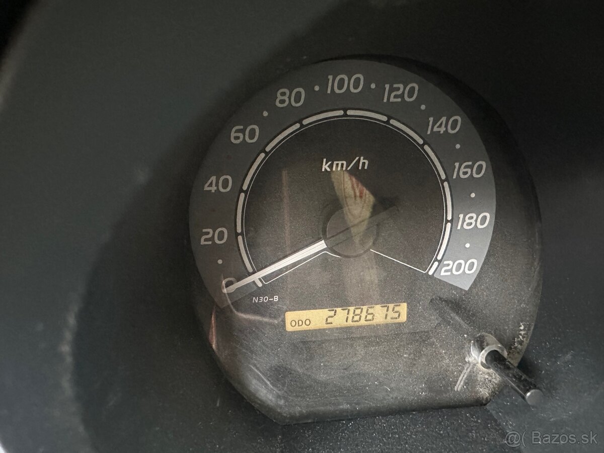2007 Toyota Hilux 2,5 d4d 2-dverový Dlhá korba - 10