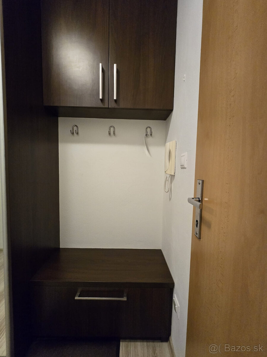 Prenájom 2-izbový byt Matičná 4 - 10