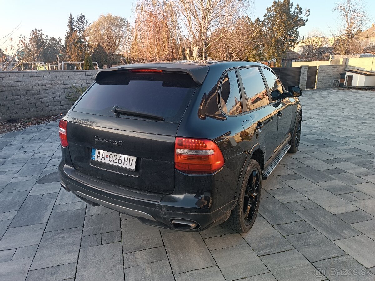 Porsche Cayenne 4.8 (facelift) - 10