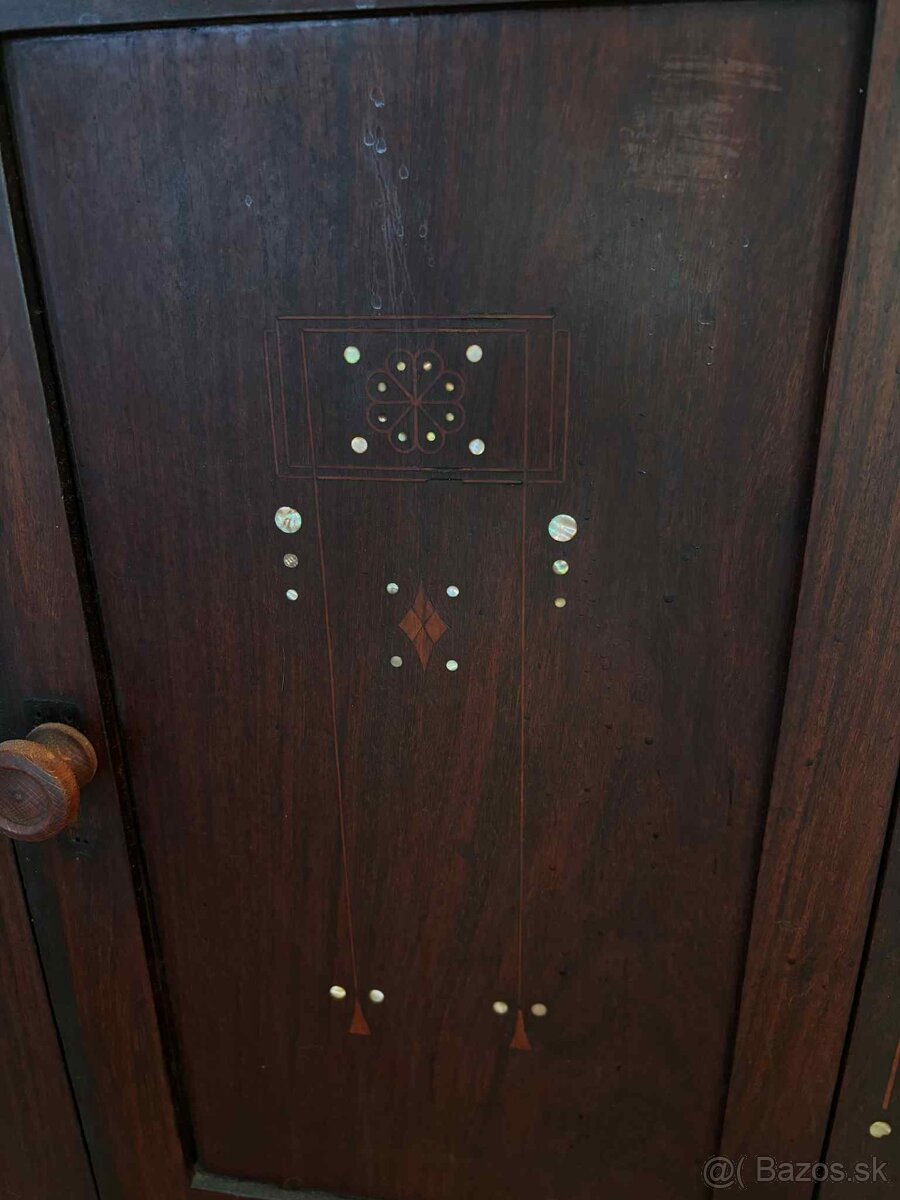 Predám secesny príborník s mramorom - 10