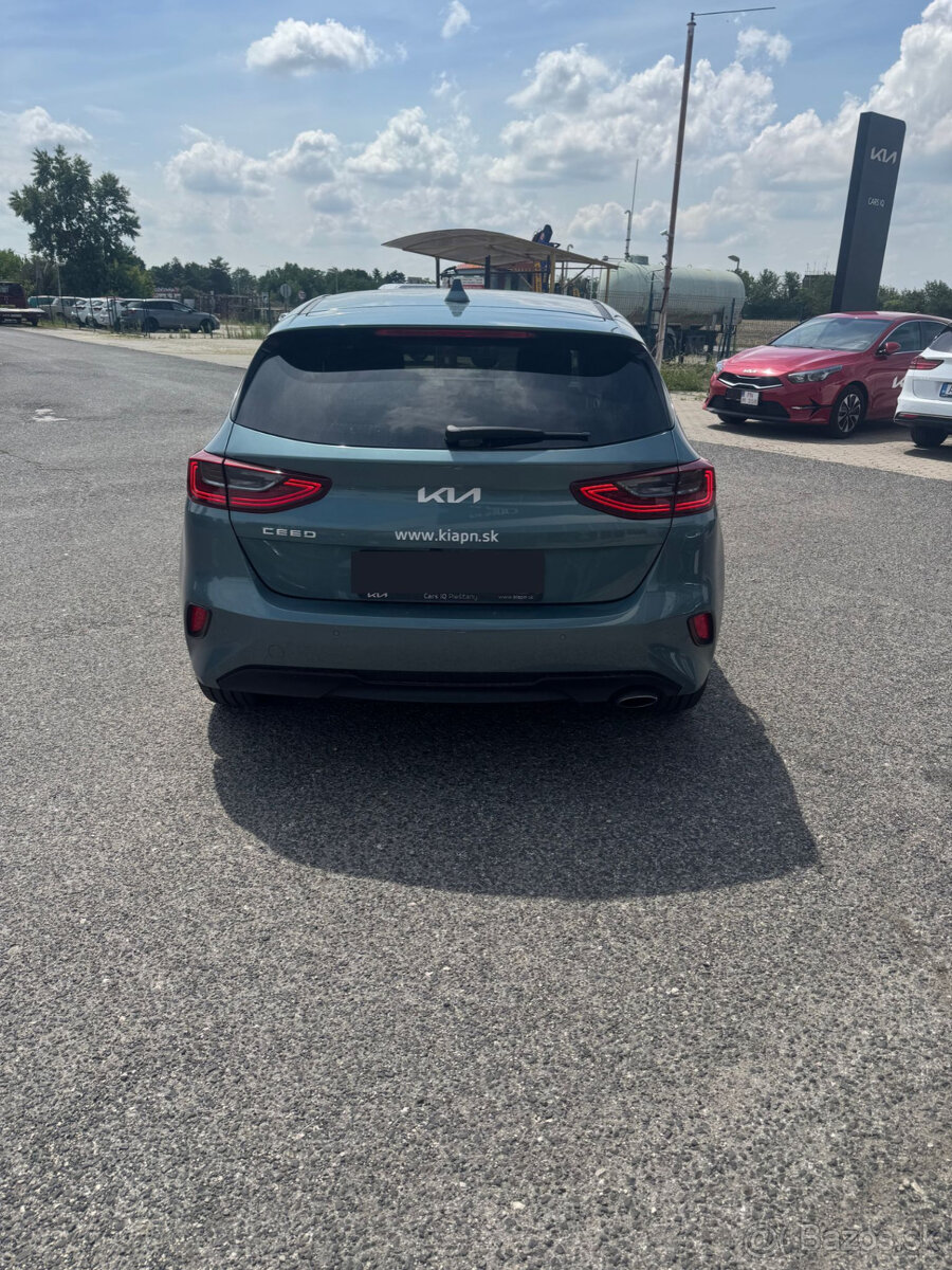 Ceed 1,5 T-GDi M6 GOLD Led pack MY25 - 10