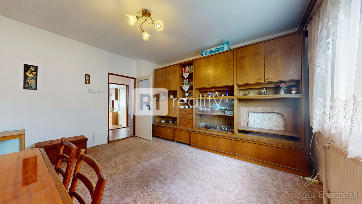 Rodinný dom s veľkým pozemkom 1779 m2 / Vaďovce pri Starej T - 10