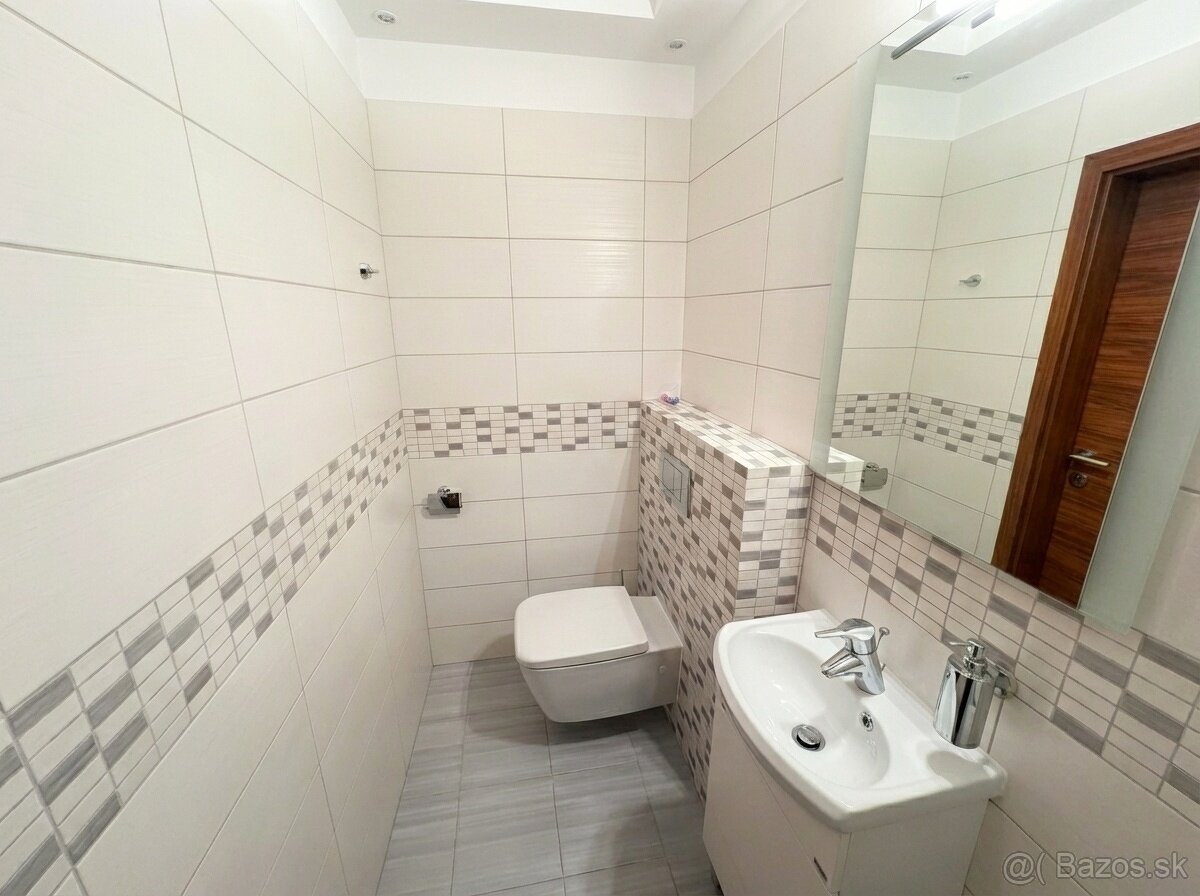 Luxusný, veľkometrážny byt 137m2 s 2 terasasami v Centre - 10