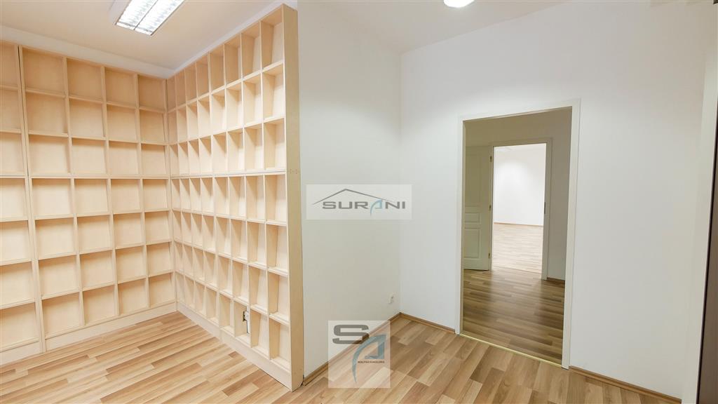 Kancelária na prenájom – 100 m2 s výhľadom na... - 10