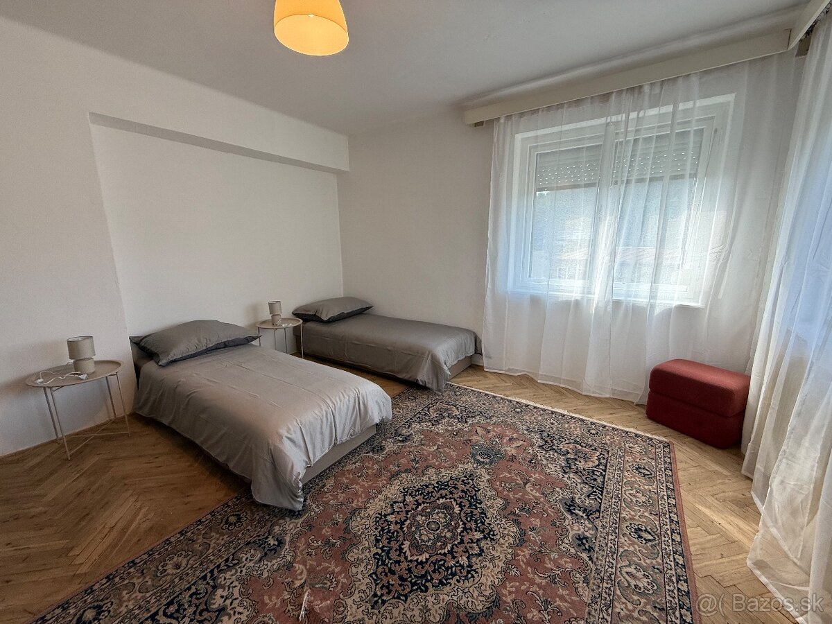 Ubytovanie / Ubytovňa v Banskej Bystrici - Rodinný dom - 10