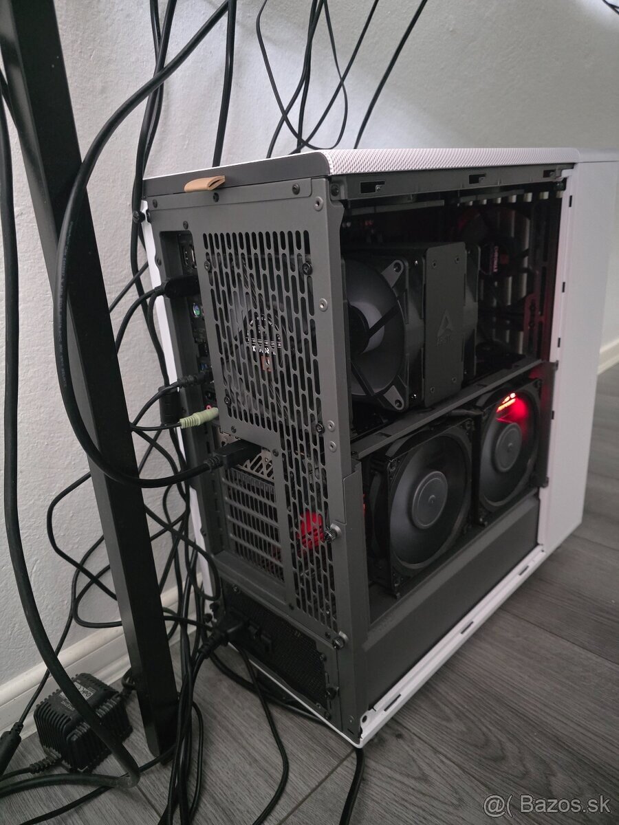 7800X3D, 9070XT 16GB, 32GB 6000Mhz - 10