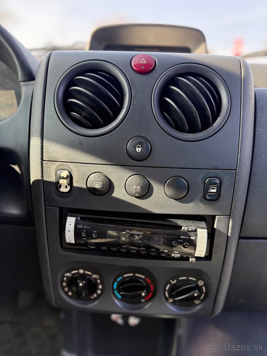 Citroën Berlingo 1.4 Klíma - 10