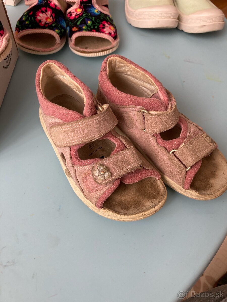 Dievčenské topánky č. 24 - 10