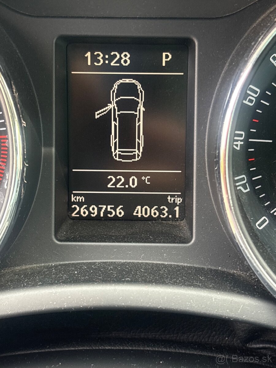 Skoda Superb 2.0 tdi 103 kw DSG6 - 10