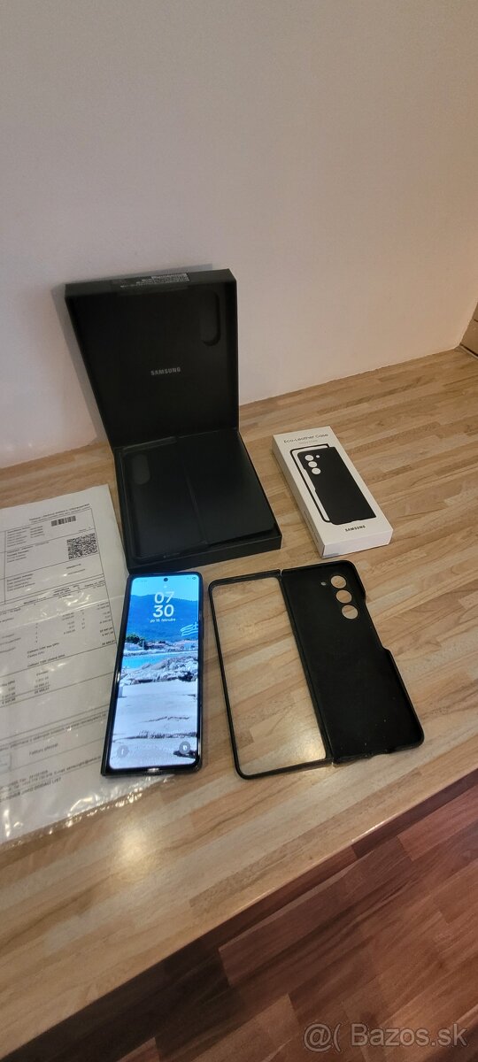 Samsung Z Fold 5 -1TB - 10