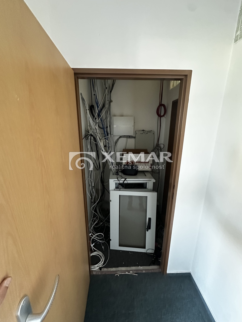 PRENAJOM Kancelárske priestory v Banskej Bystrici - 10