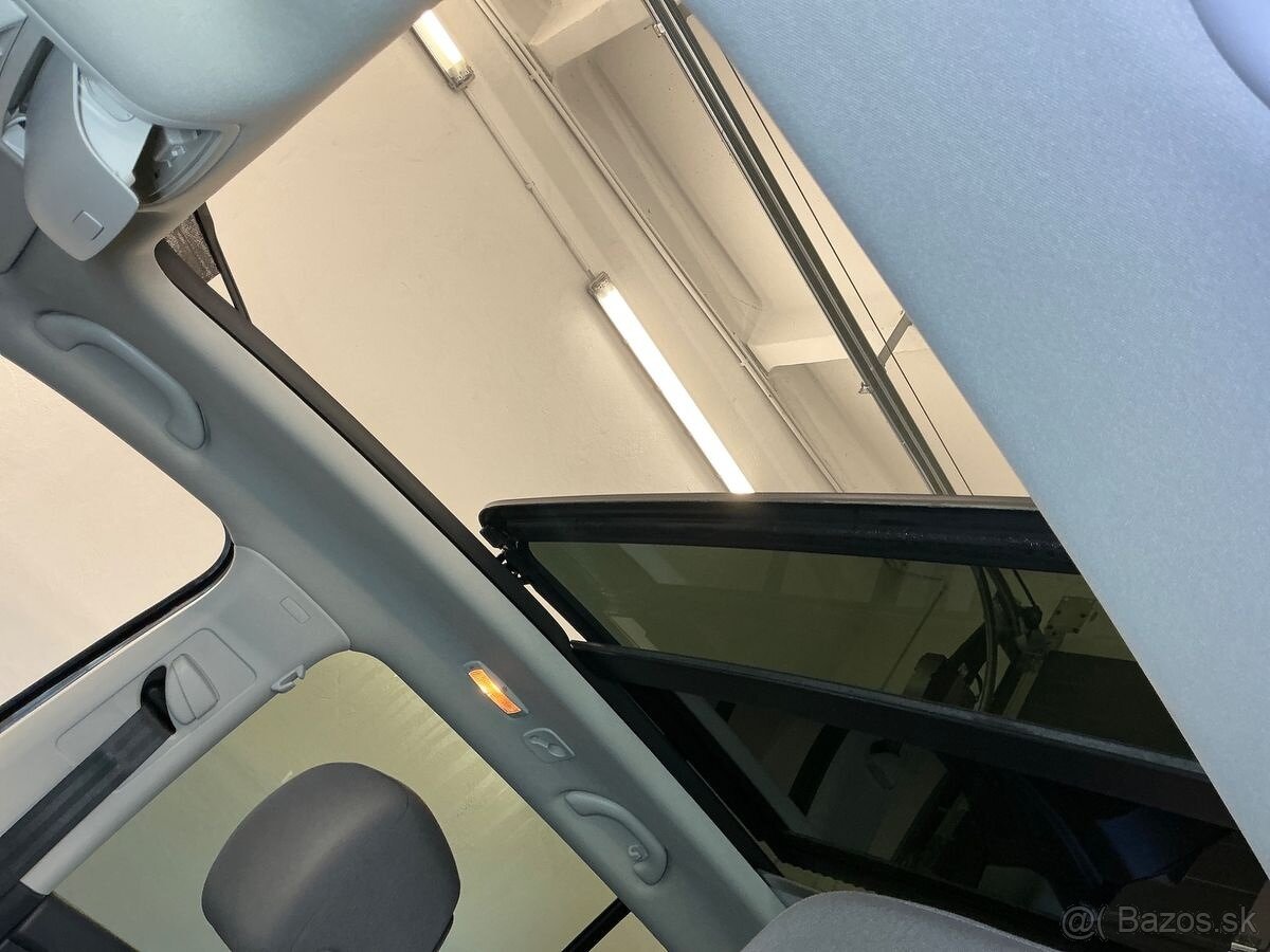 Volkswagen Touran Cross 2.0 TDi DSG 2015 - 10