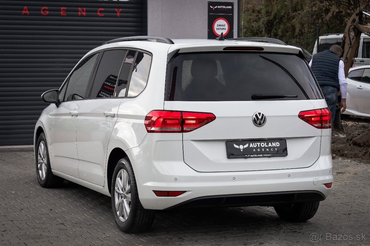 Volkswagen Touran 2.0 TDI Comfortline DSG - 10