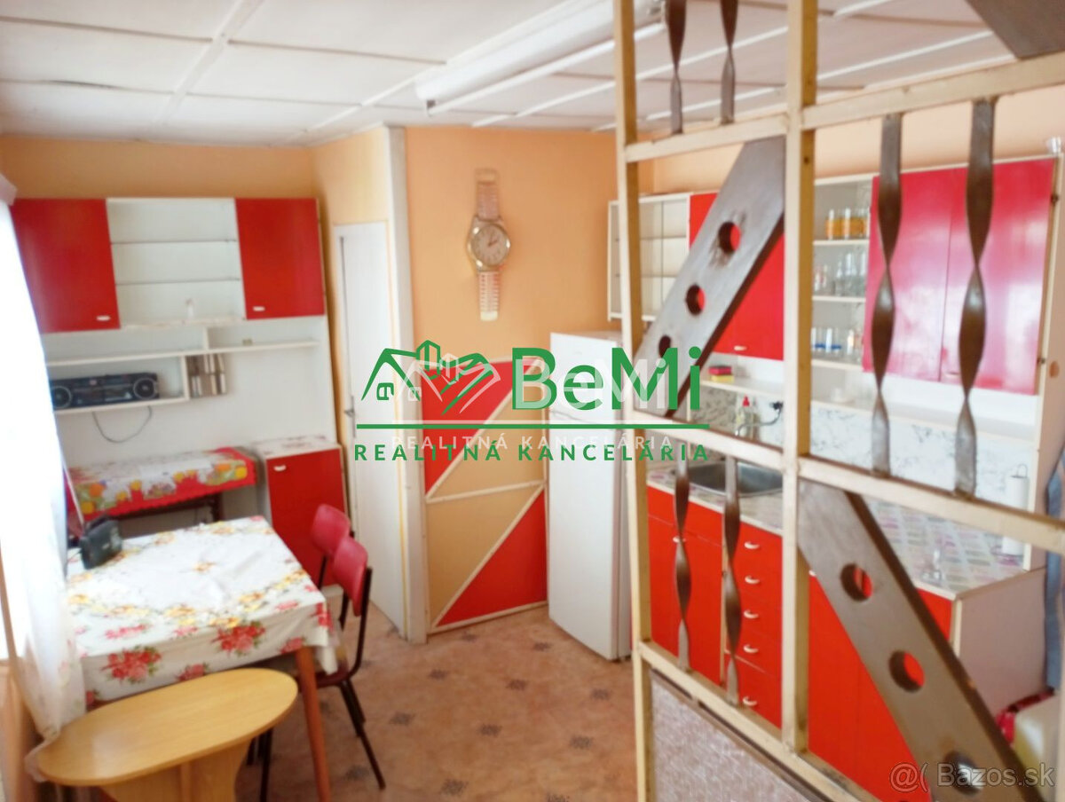 ‼️ Znížená cena ‼️ Predaj rodinného domu - Levice (021-12-HE - 10