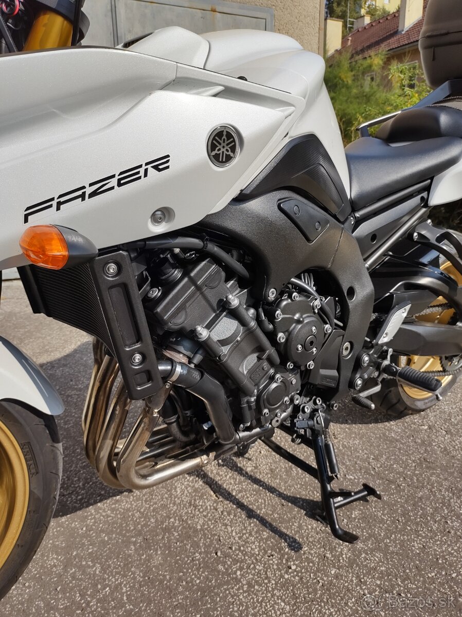 Yamaha FZ8 Fazer - 10