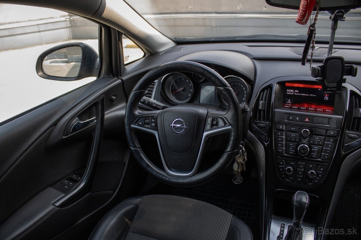 Opel Astra 1.4 benzín/plyn, AT6 - 10