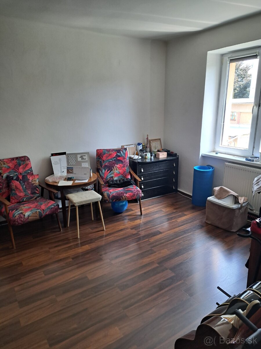 3-izb. tehlovy byt v sirsom centre - 10