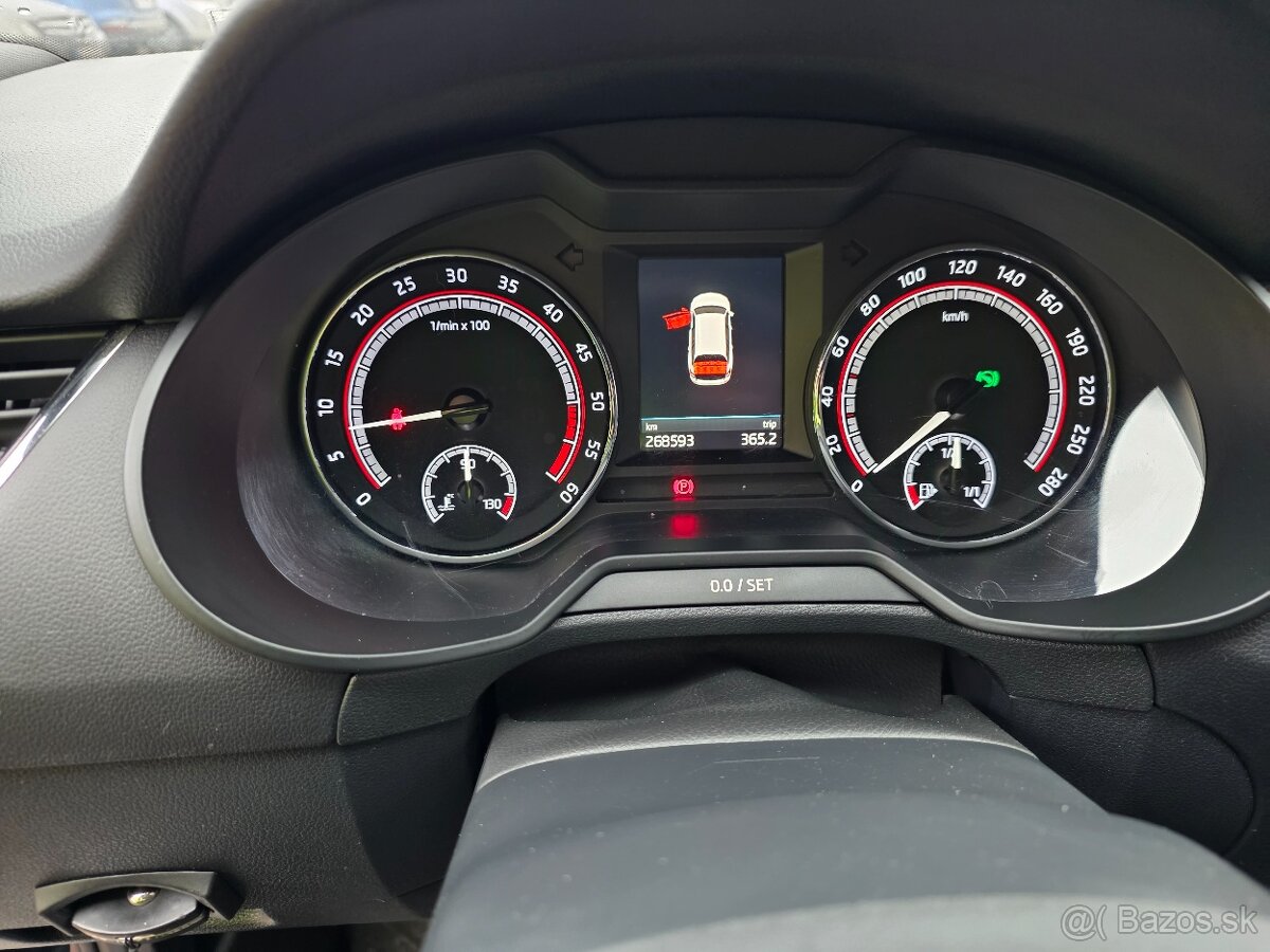 Škoda Octavia 3 RS combi 2,0 TDI 135 kw 4x4 - 10