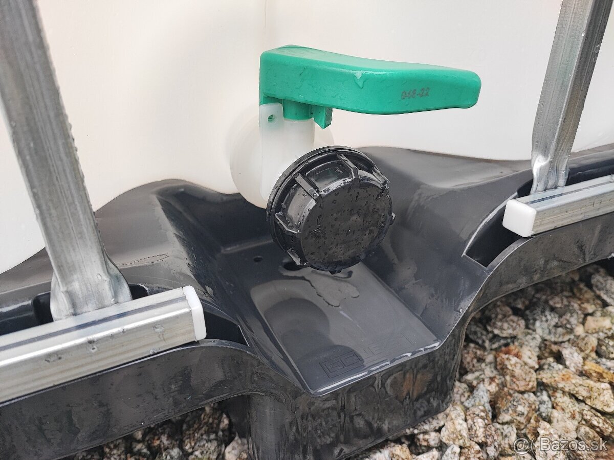 Certifikované potravinárske 1000l IBC kontajnery - 10