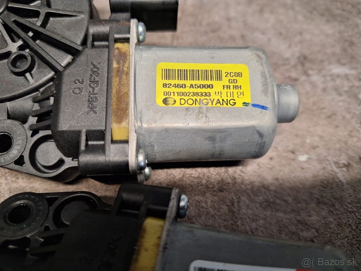 Predám na hyundai i30 veci do dverí 2012 - 10