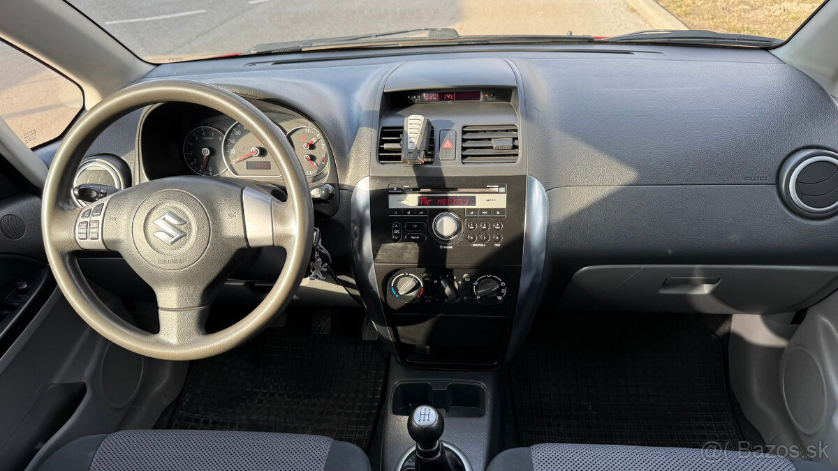 Suzuki SX4 1.5 SE Urban Line - 10